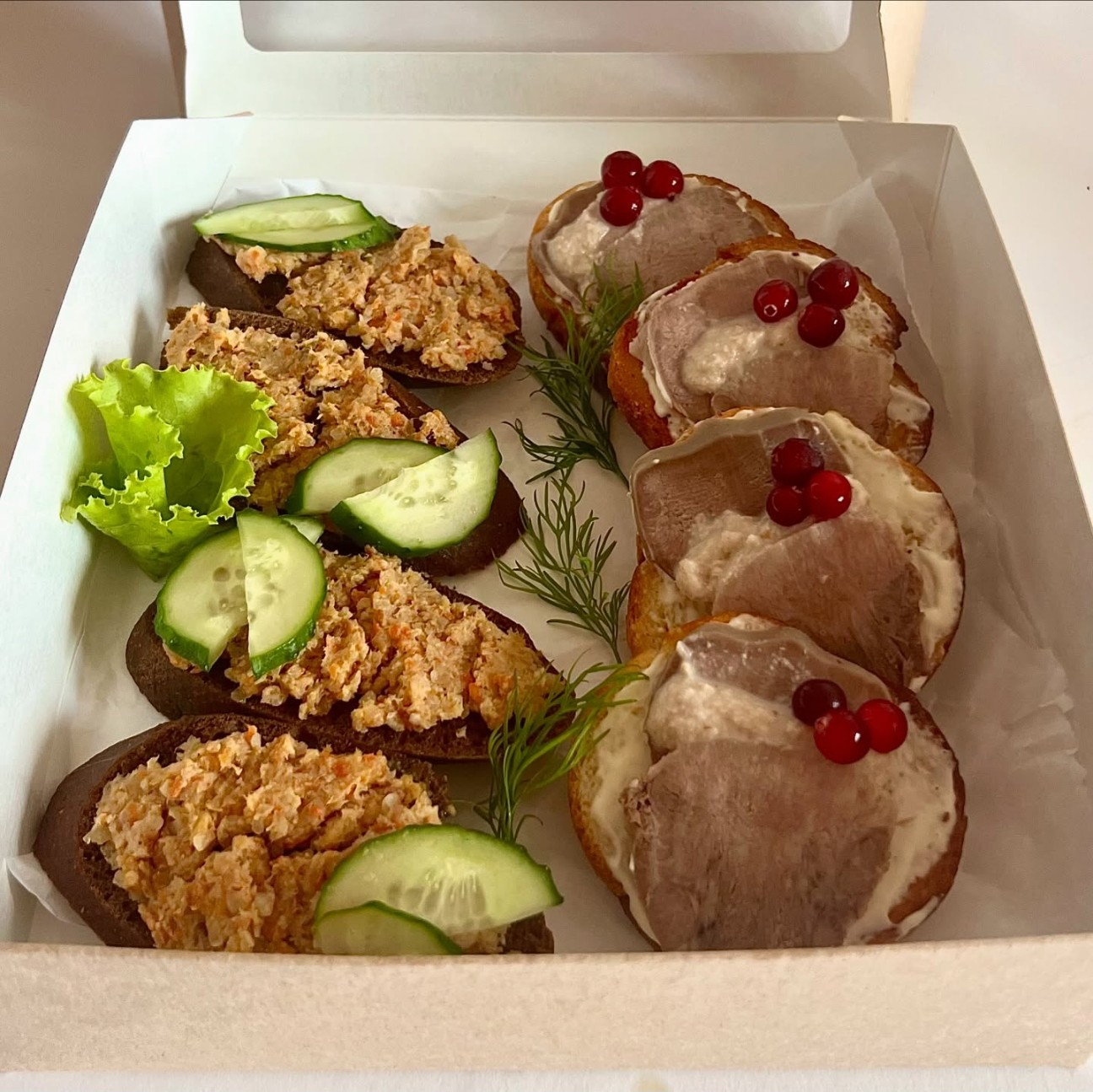 Брускеты в ассортименте фото 3